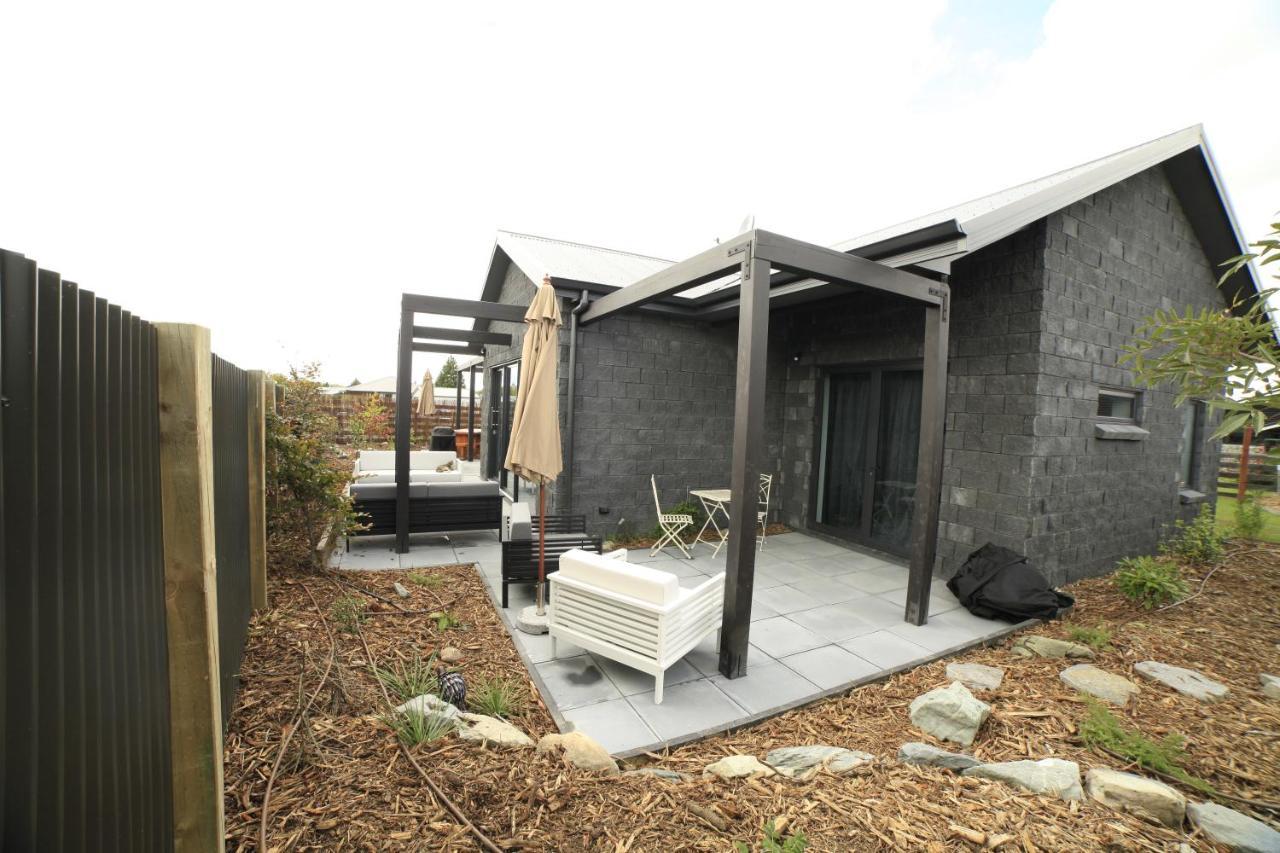 Black Stilt Retreat, Stunning Luxury Property Twizel Buitenkant foto